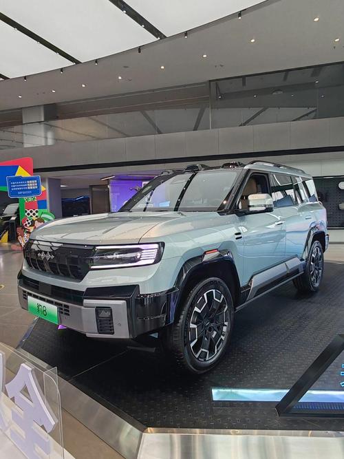 东莞213比亚迪方程豹硬派越野的爆款，英菲尼迪35周年与你共成长